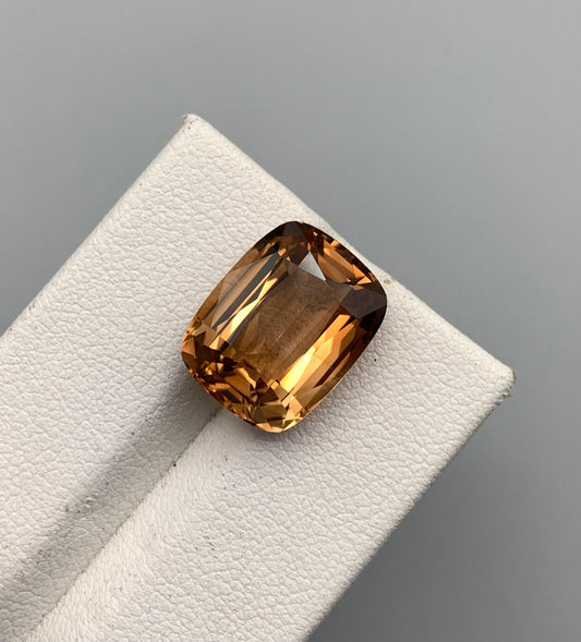 11.51 carats Topaz From Pakistan Loose Gemstone