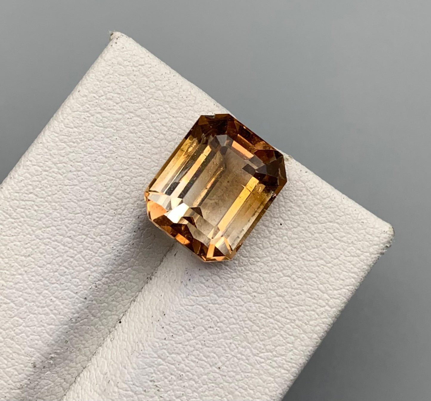 8.64 carats Topaz From Pakistan Loose Gemstone