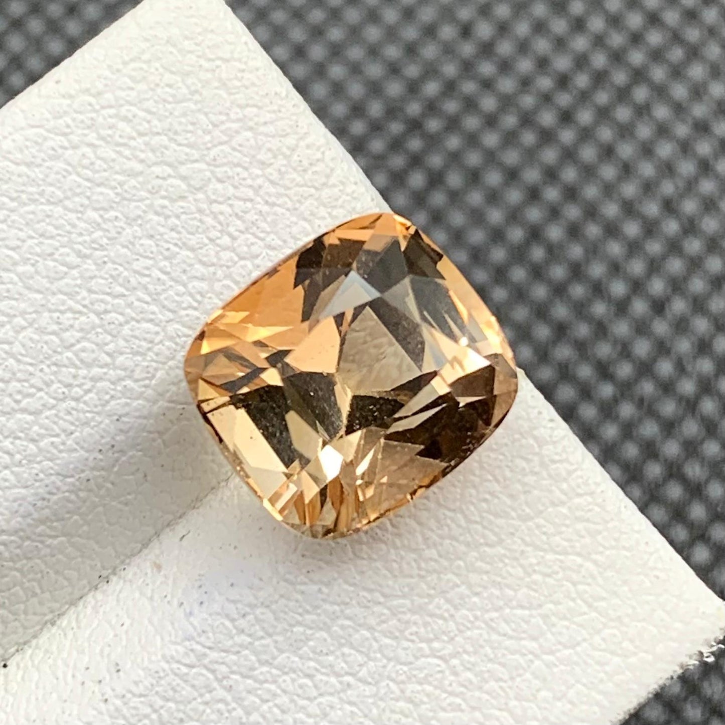 7.50 carats Topaz From Pakistan Loose Gemstone