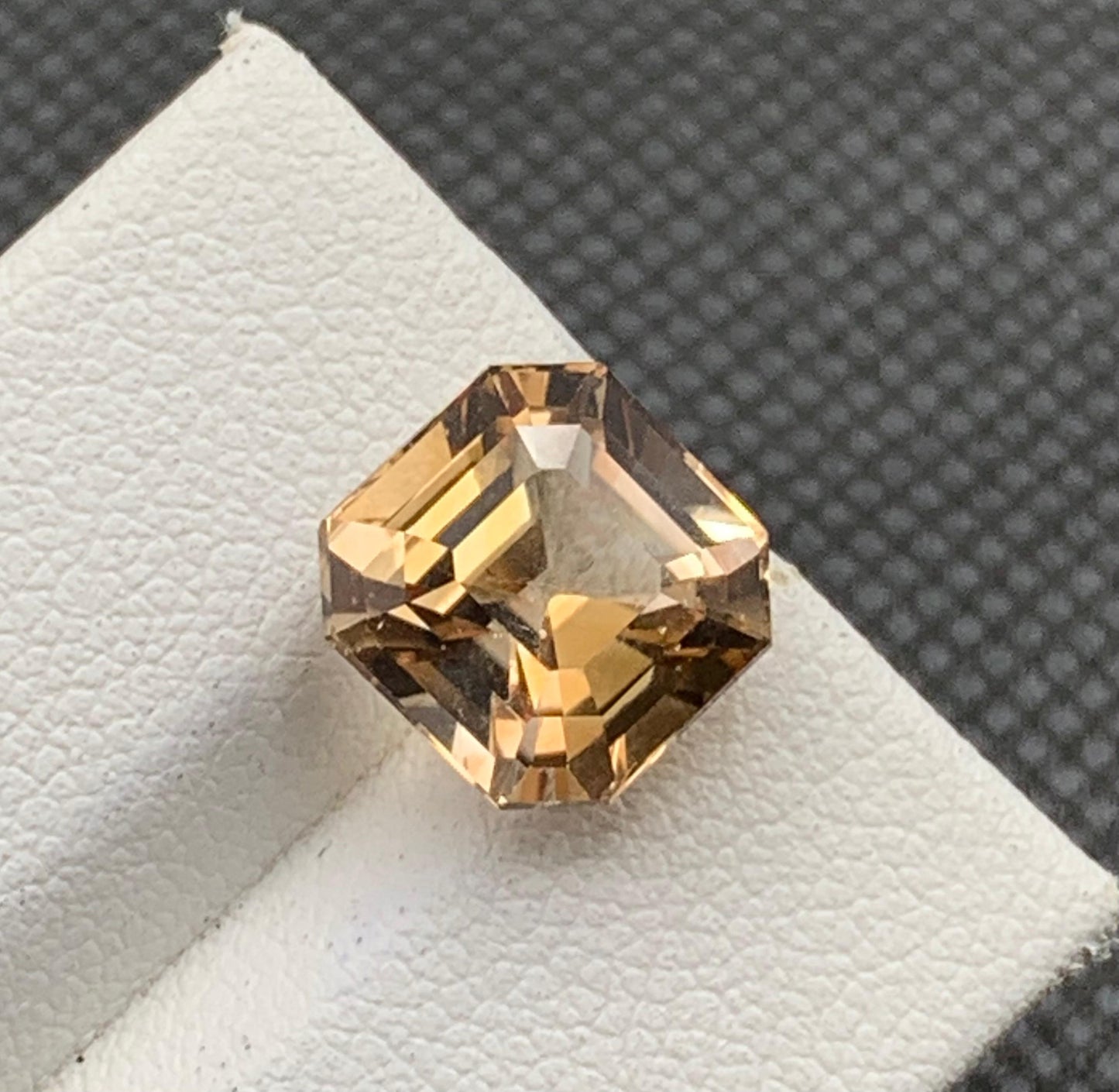 6.65 carats Topaz From Pakistan Loose Gemstone