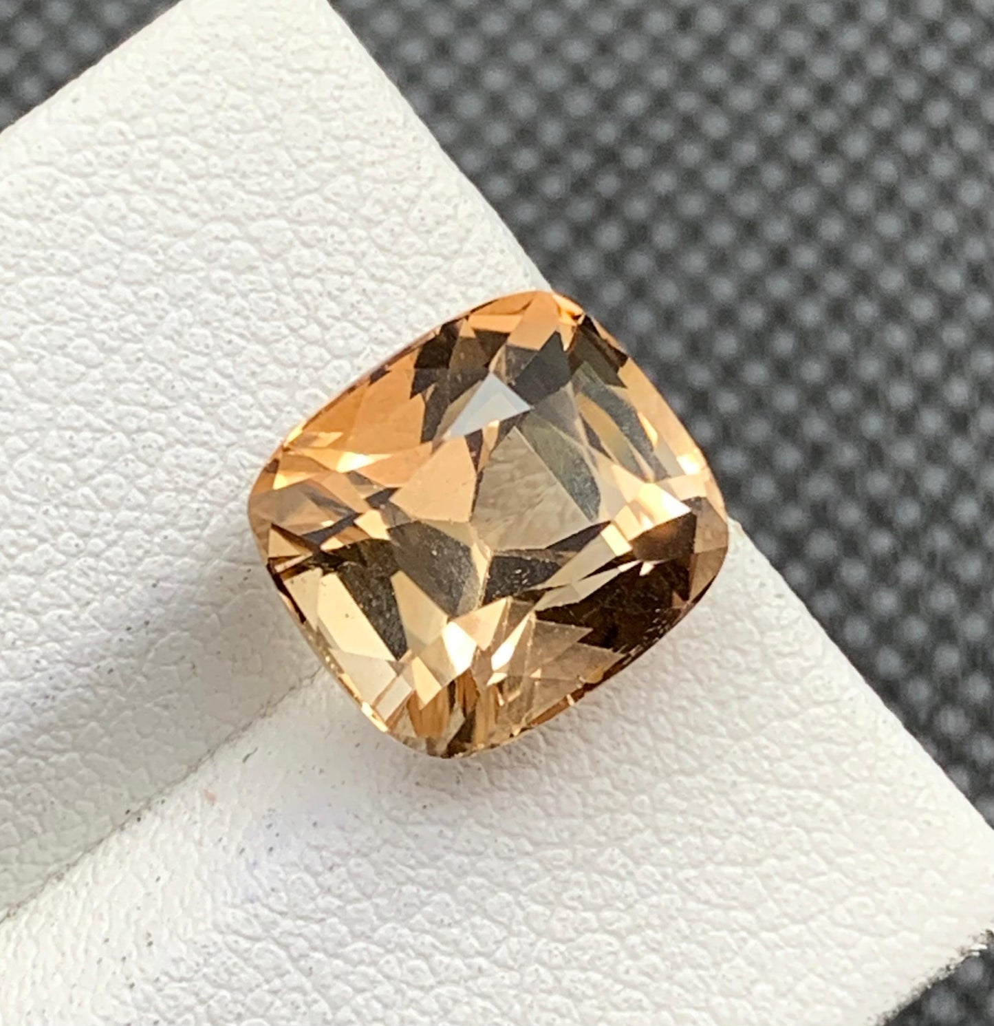 7.50 carats Topaz From Pakistan Loose Gemstone