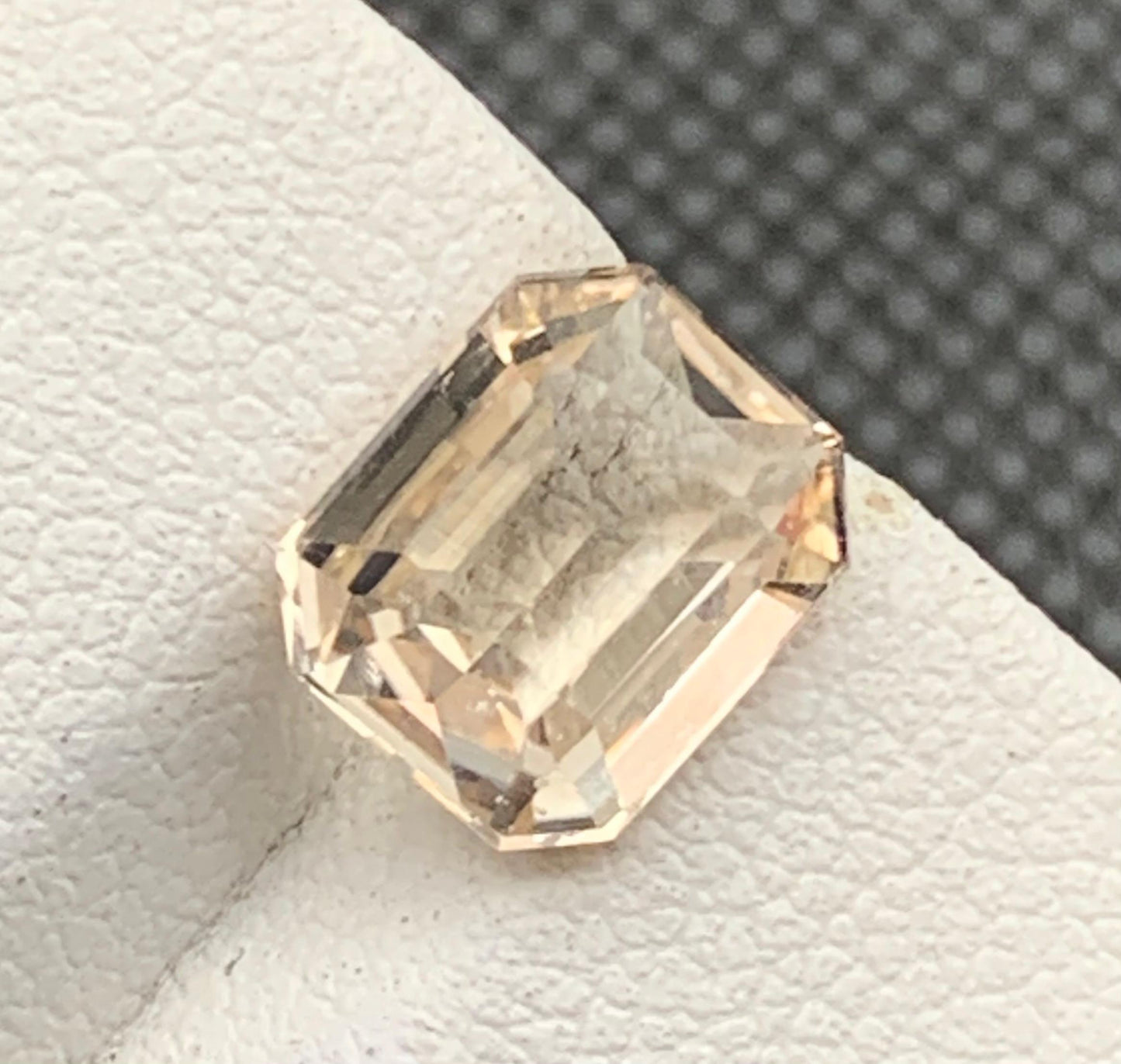 3.07 carats Topaz From Pakistan loose Gemstone