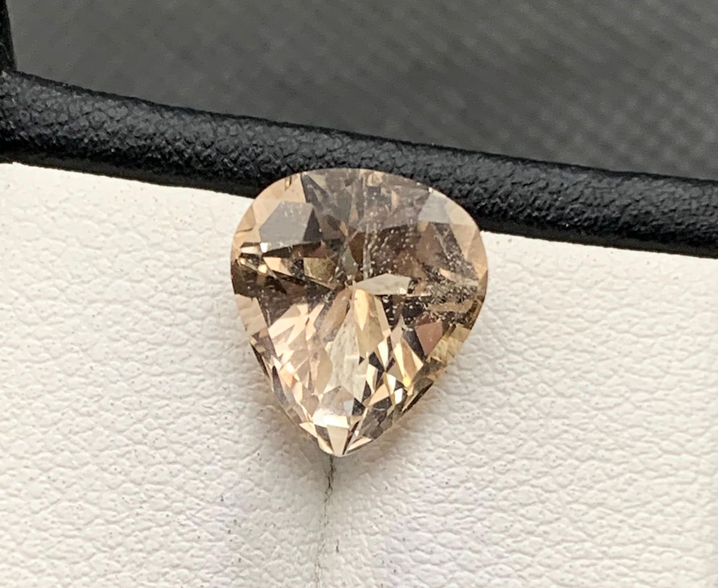 5.57 carats Topaz From Pakistan Loose Gemstone