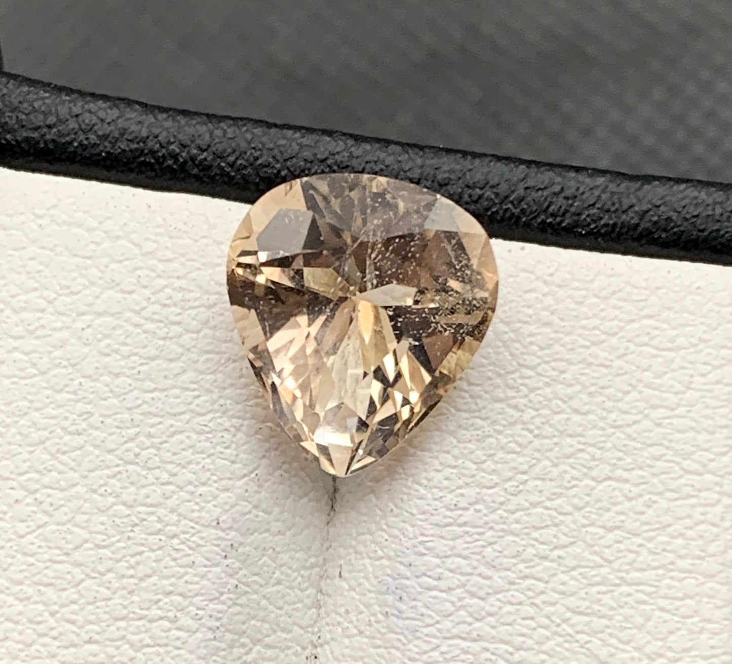 5.57 carats Topaz From Pakistan Loose Gemstone