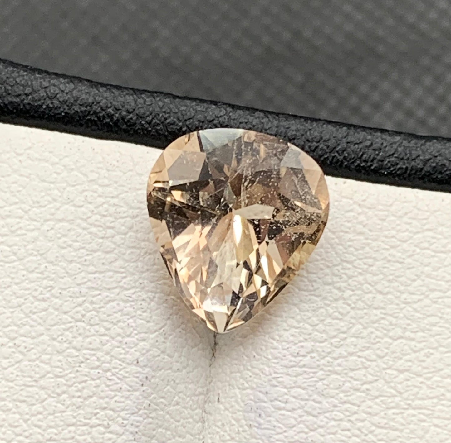 5.57 carats Topaz From Pakistan Loose Gemstone